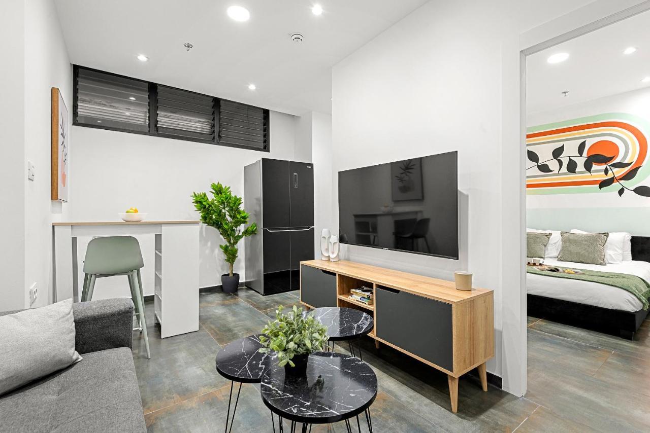 Modern Renovated 1 Bedroom W Bomb Shelter Tlv M2 Apartment Tel Aviv